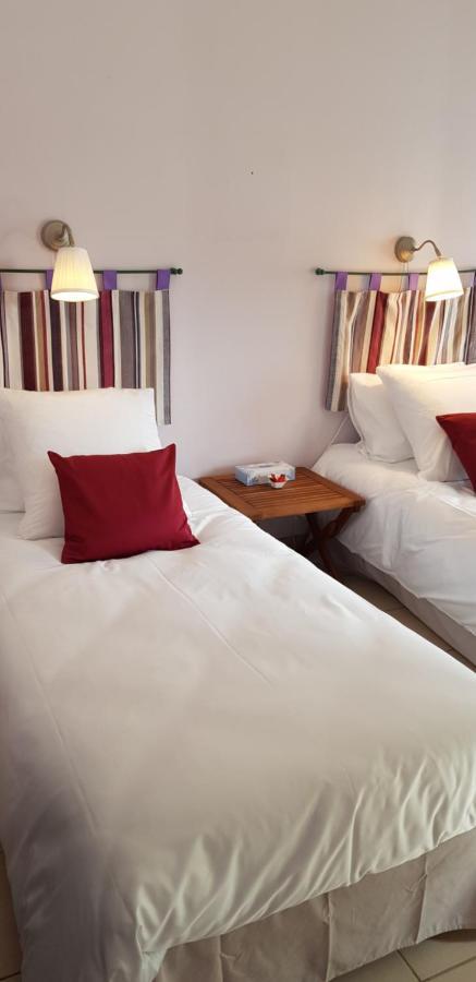 Bleu Bonheur Bed & Breakfast Dennevy ภายนอก รูปภาพ